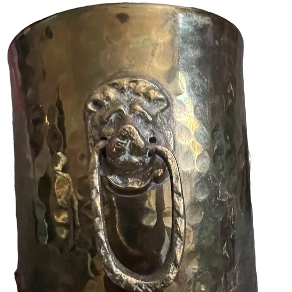 Vintage Mid-Century Modern Brass acorn finials and ornate feet Ice Bucket - Picture 6 of 8